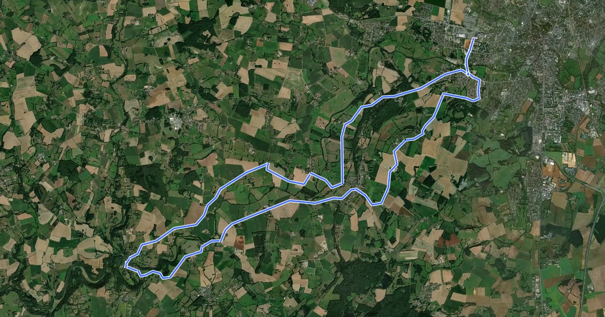 Маршрут L'Orne à Vélo : En route vers les Alpes Mancelles на спутниковом снимке