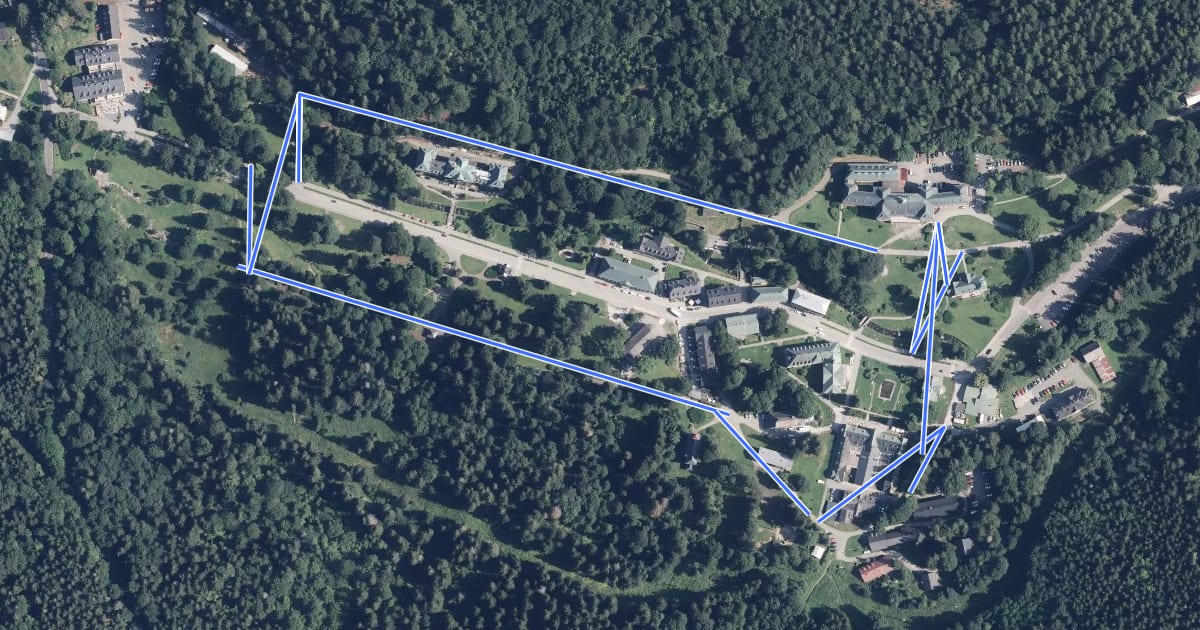 Маршрут Lázeňská trasa Karlova Studánka žlutá на спутниковом снимке