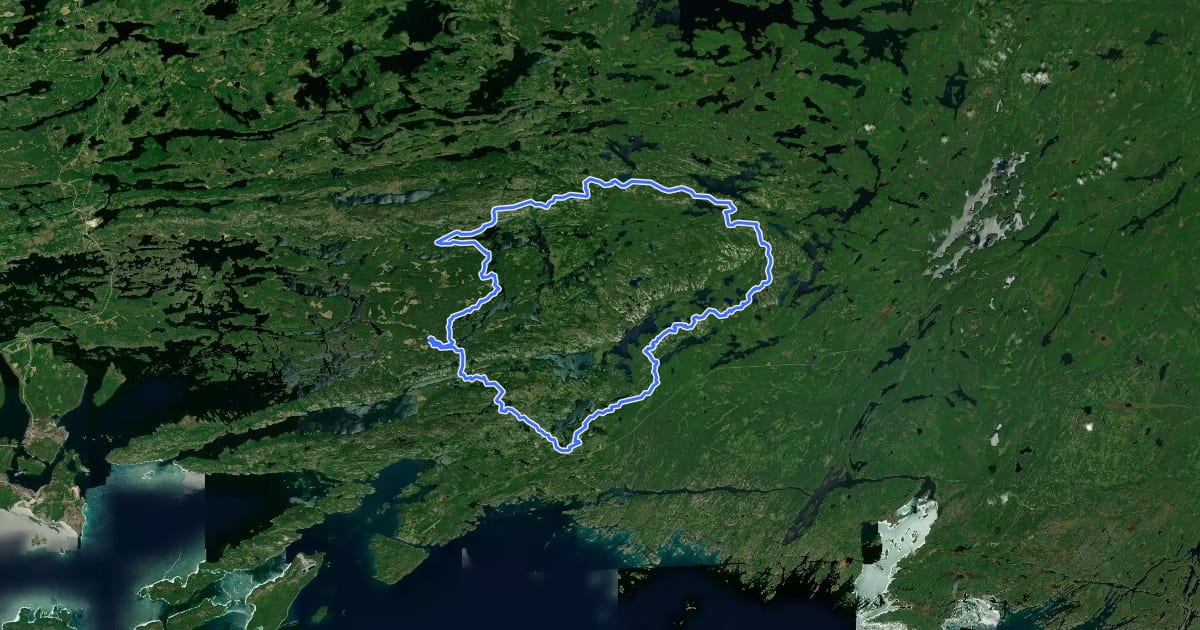 Маршрут La Cloche Silhouette Trail на спутниковом снимке