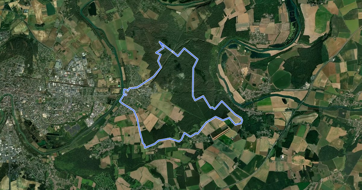 Маршрут La forêt de Montceaux на спутниковом снимке