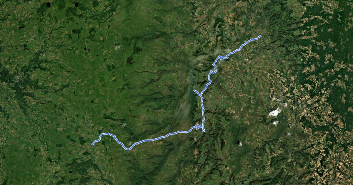 Маршрут La Grande Traversée du Volcan à Vélo, étape 5, Allanche / Blesle на спутниковом снимке