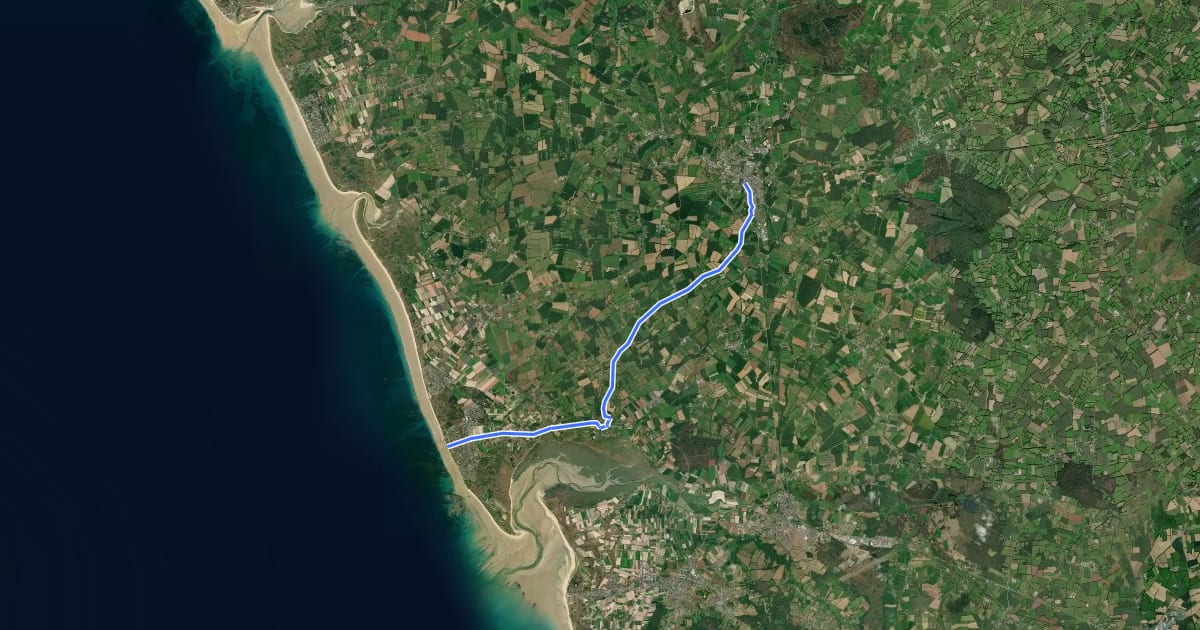 Маршрут La Haye/Saint-Germain-sur-Ay bourg/SaintGermain-sur-Ay plage на спутниковом снимке