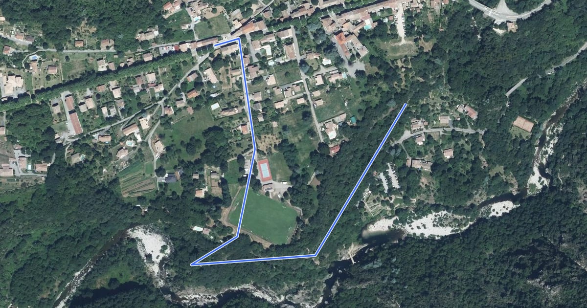 Маршрут La Roche - Le Tramontel на спутниковом снимке