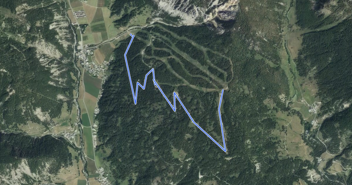 Маршрут La Route на спутниковом снимке