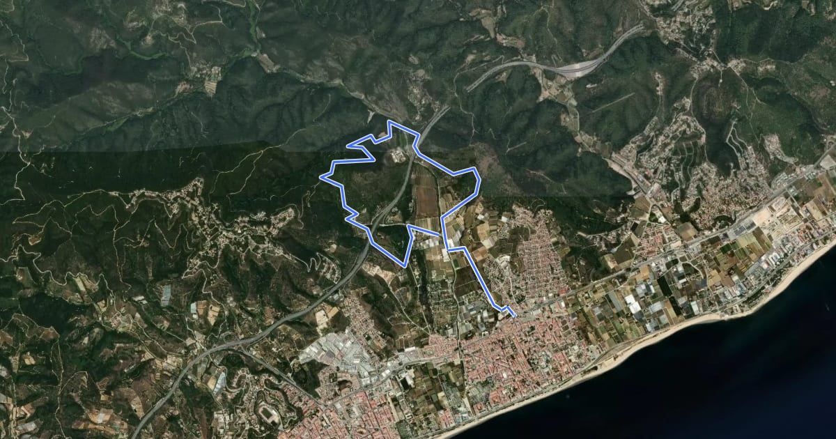 Маршрут La Vall de la Riera de Pineda на спутниковом снимке