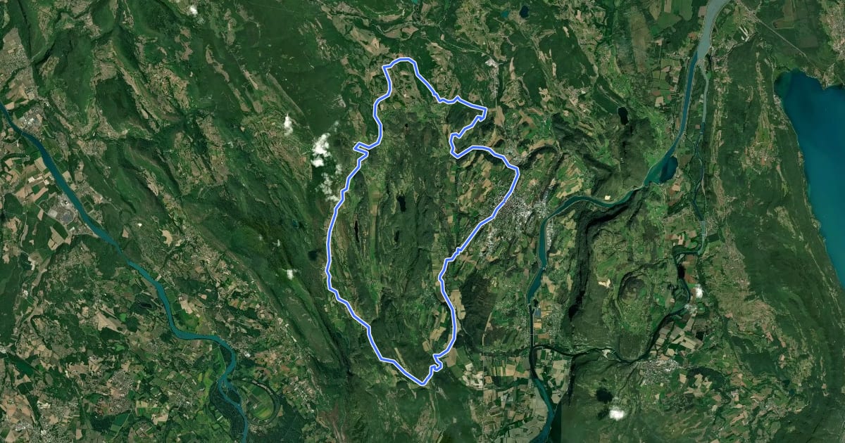 Маршрут La Vallée du Gland на спутниковом снимке