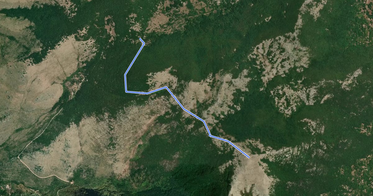Маршрут La Valle di Itri-Monte Ruazzo на спутниковом снимке