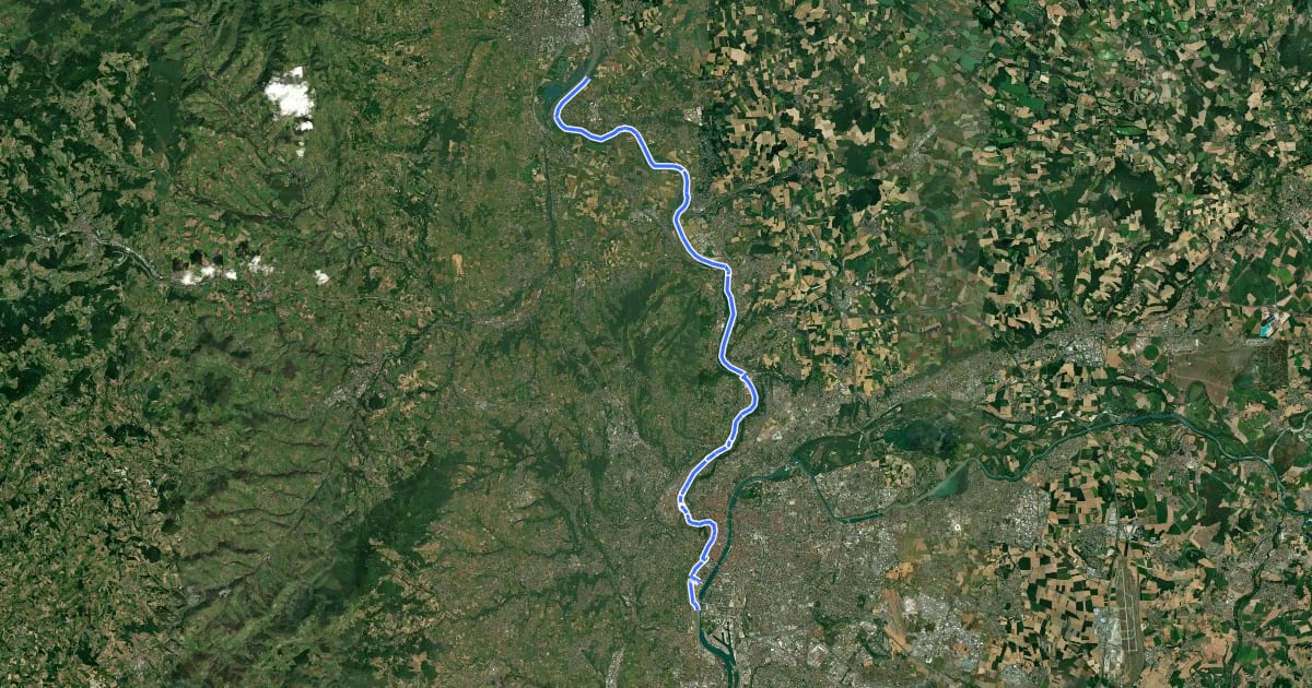 Маршрут La Voie Bleue, Moselle-Saône à vélo - Villefranche-sur-Saône - Lyon на спутниковом снимке