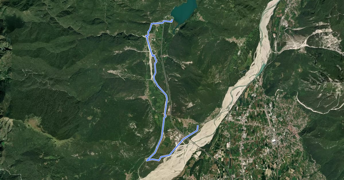 Маршрут Lago di Cavazzo-Trasaghis на спутниковом снимке