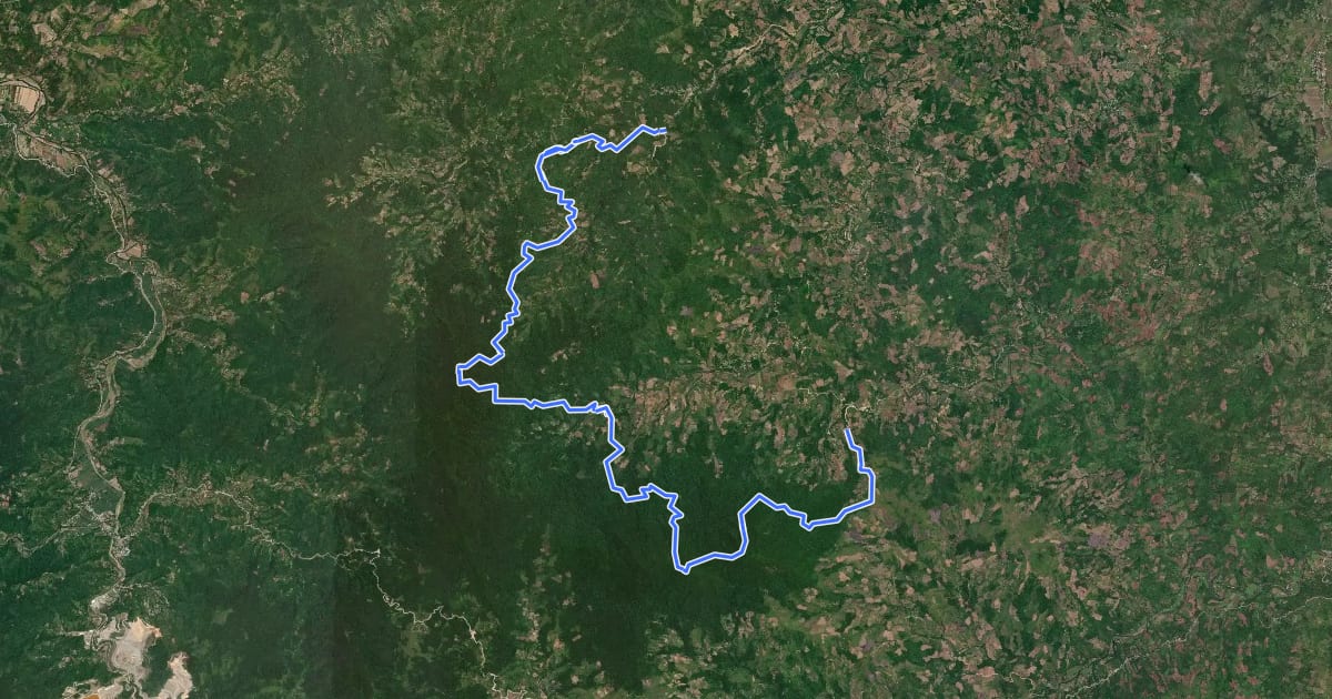 Маршрут Lakay - Baket Traverse Trail на спутниковом снимке