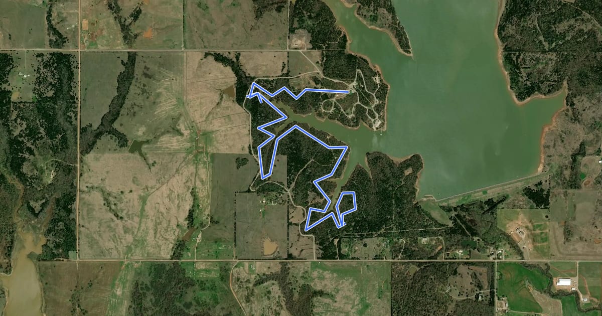 Маршрут Lake McMurtry Blue Route на спутниковом снимке
