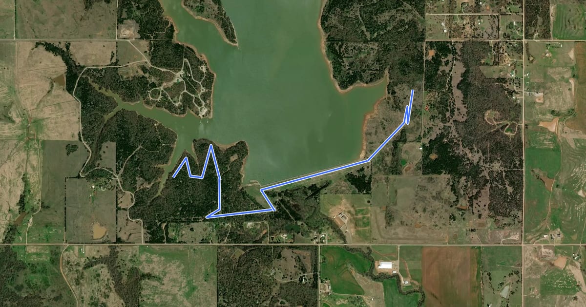 Маршрут Lake McMurtry Green Trail на спутниковом снимке