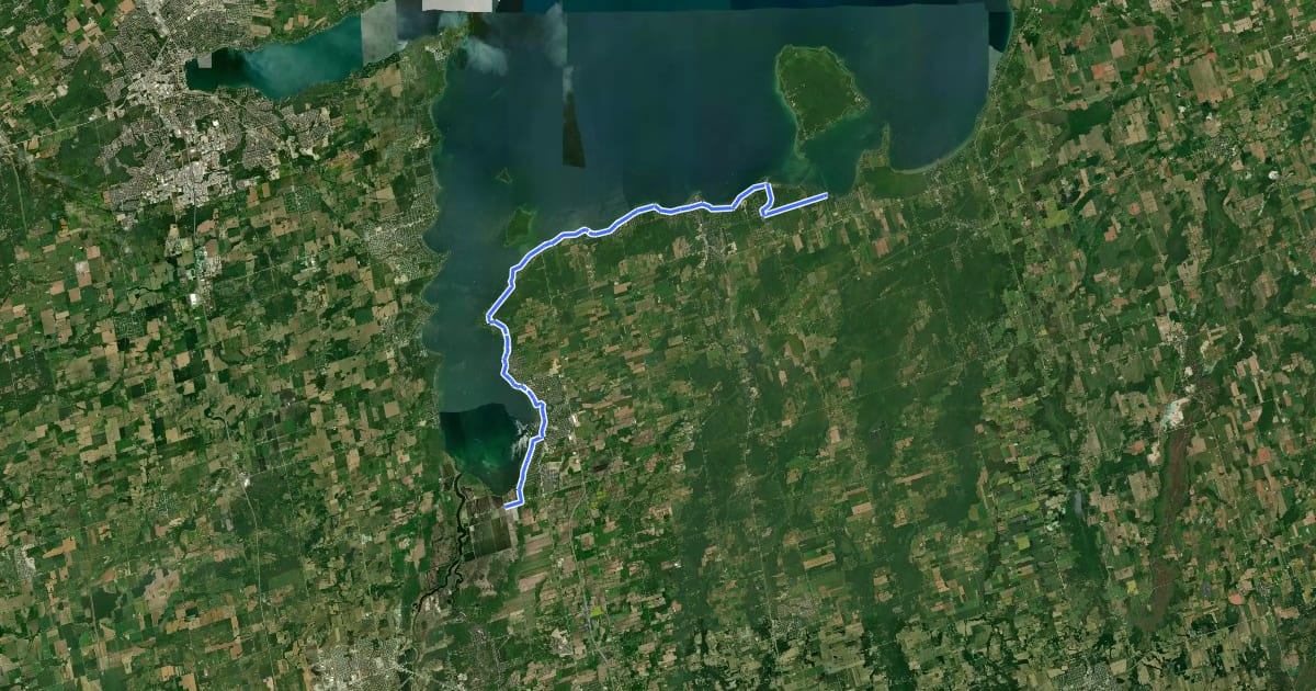 Маршрут Lake to Lake Cycling Route and Walking Trail (Lake Simcoe) на спутниковом снимке