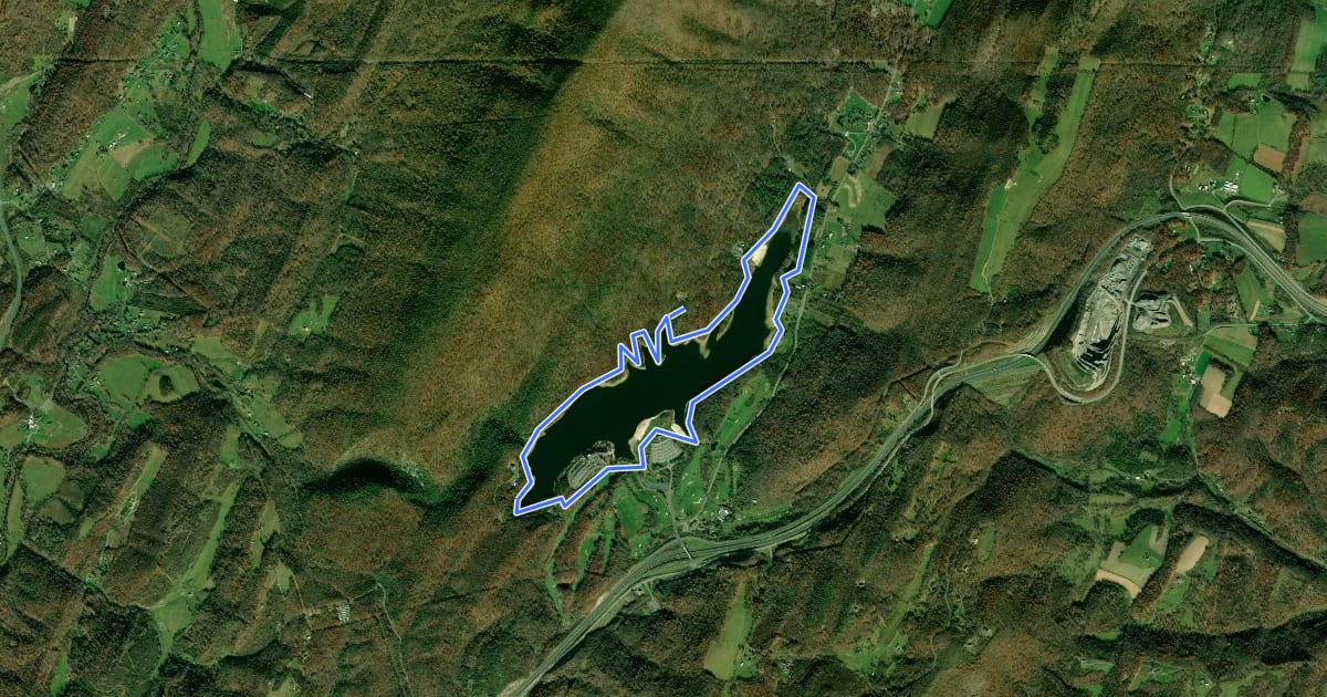 Маршрут Lakeside Loop Trail на спутниковом снимке