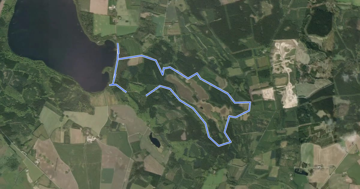 Маршрут Langmosen Rød rute на спутниковом снимке