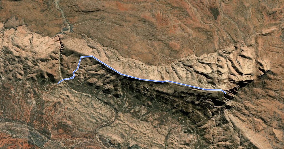 Маршрут Larapinta Trail Section 12 на спутниковом снимке
