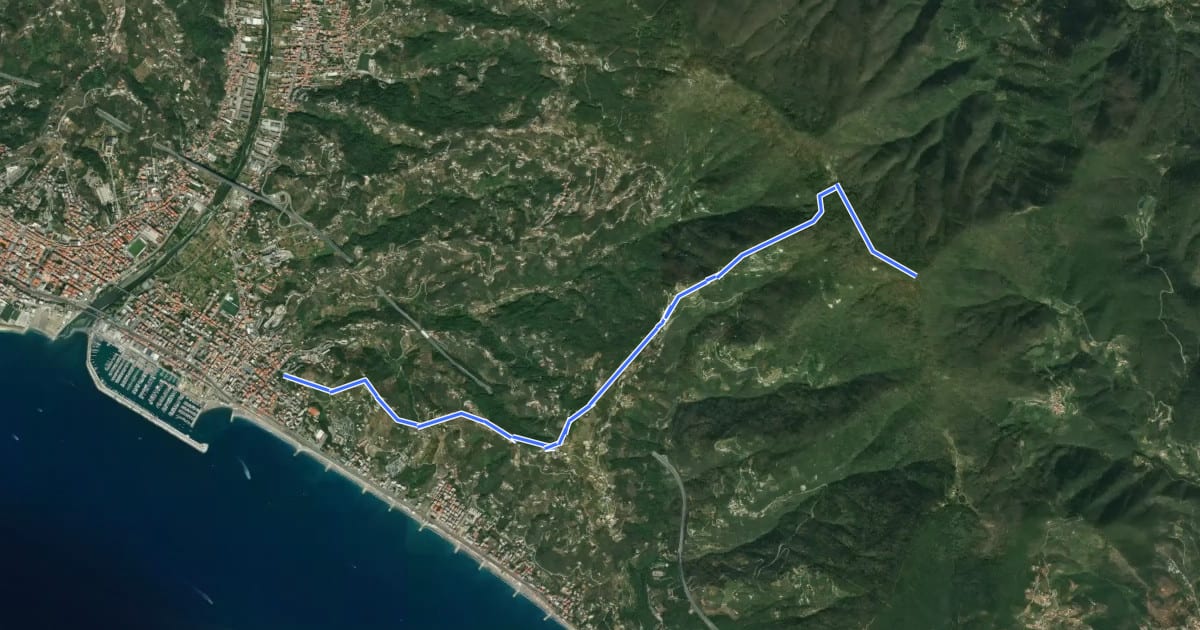 Маршрут Lavagna - Santa Giulia di Centaura - Monte Capenardo на спутниковом снимке
