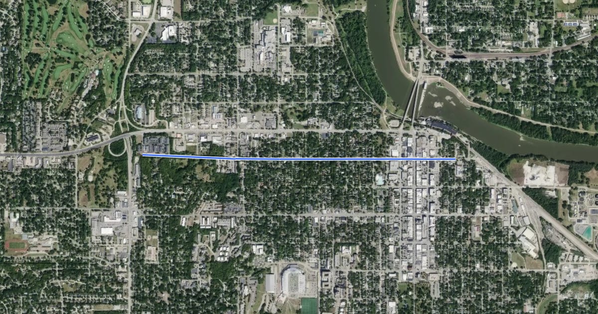 Маршрут Lawrence Bicycle Route 7th Street на спутниковом снимке
