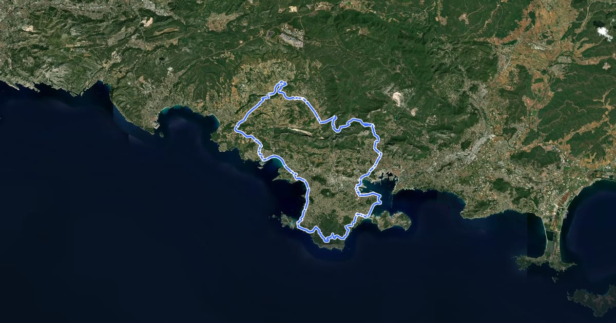Маршрут Le belvédère de l'Ouest Varois на спутниковом снимке