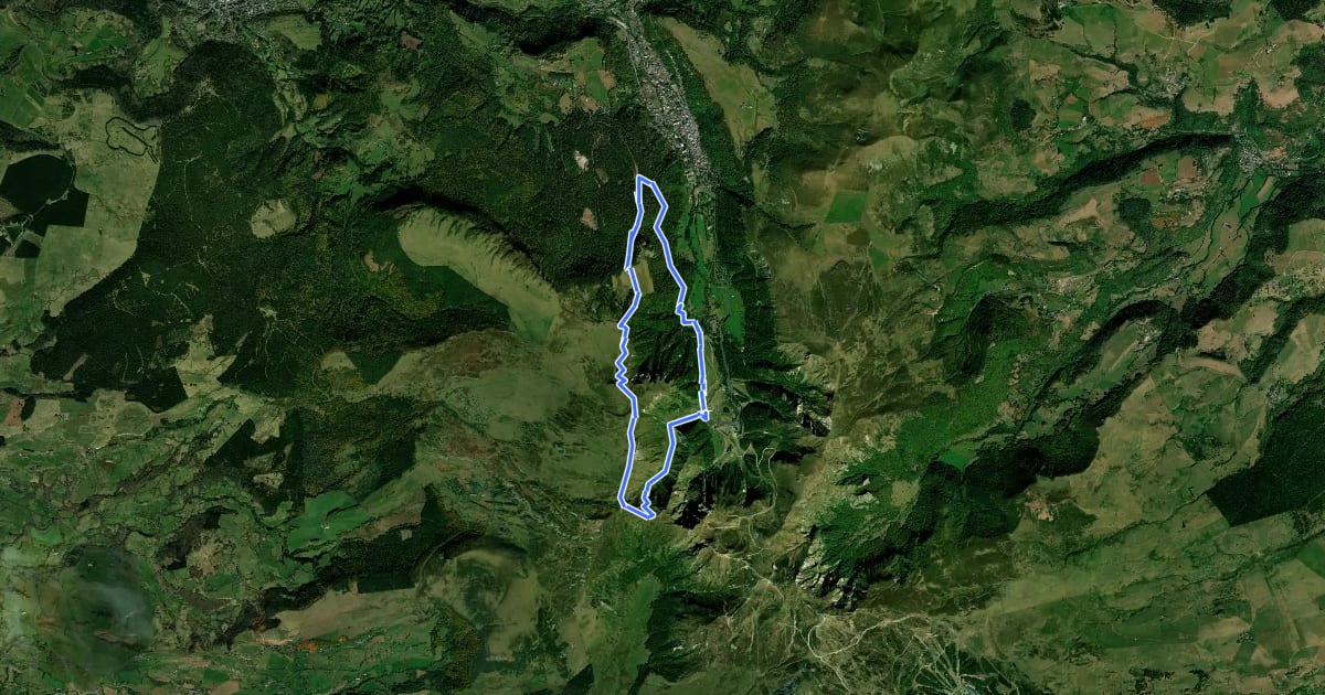 Маршрут Le Capucin et le Puy de Cliergue на спутниковом снимке