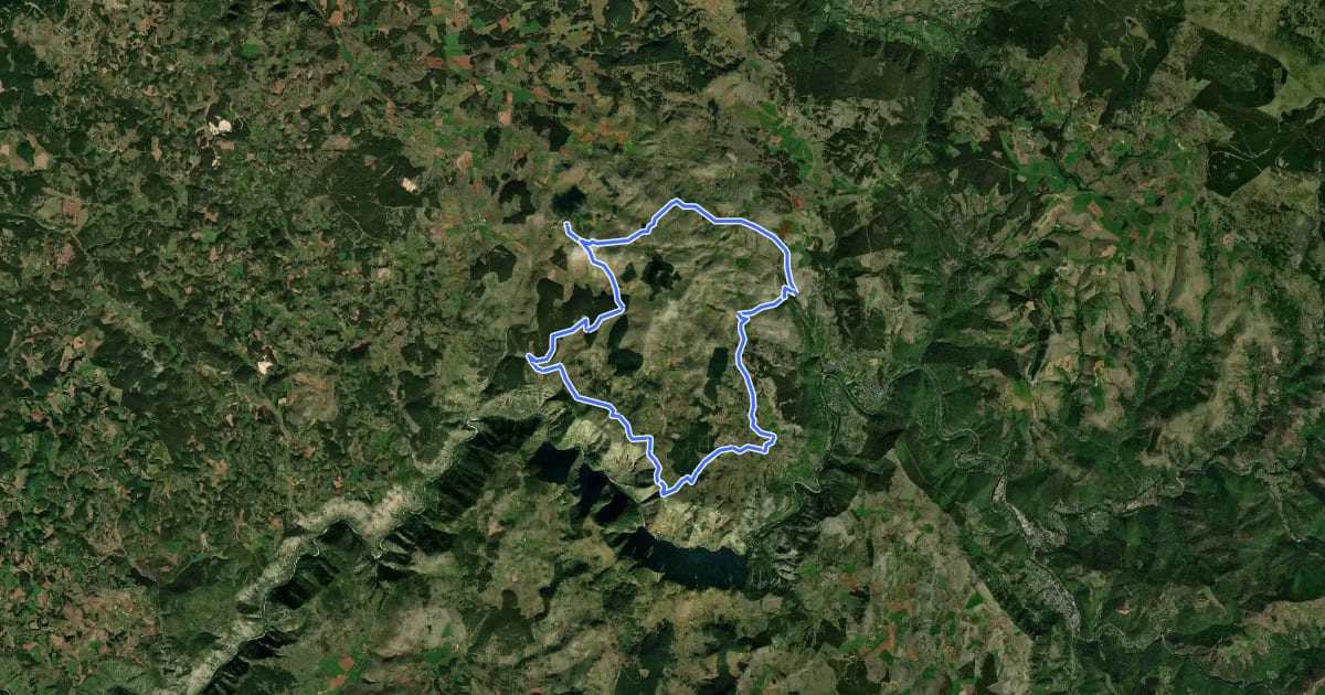 Маршрут Le Causse de Sauveterre на спутниковом снимке