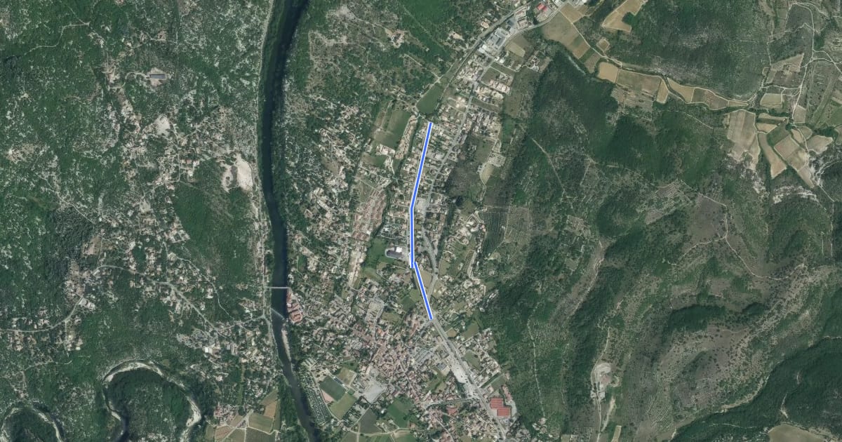 Маршрут Le Champ des Fours - Le Champ du Gras на спутниковом снимке