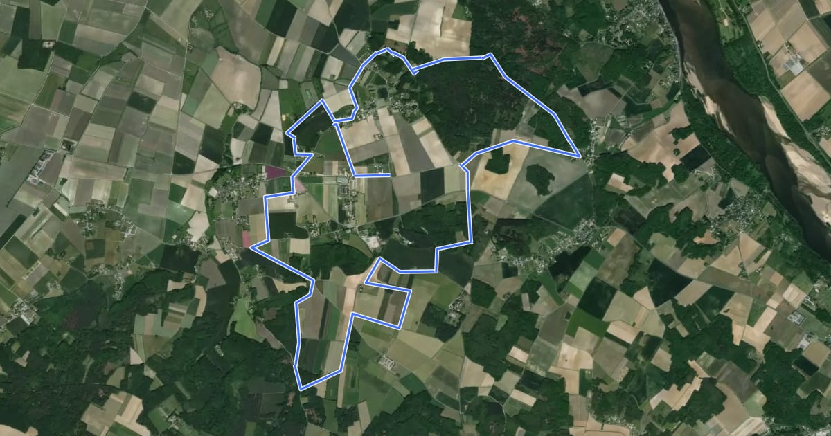Маршрут Le chemin des vieilles pierres на спутниковом снимке