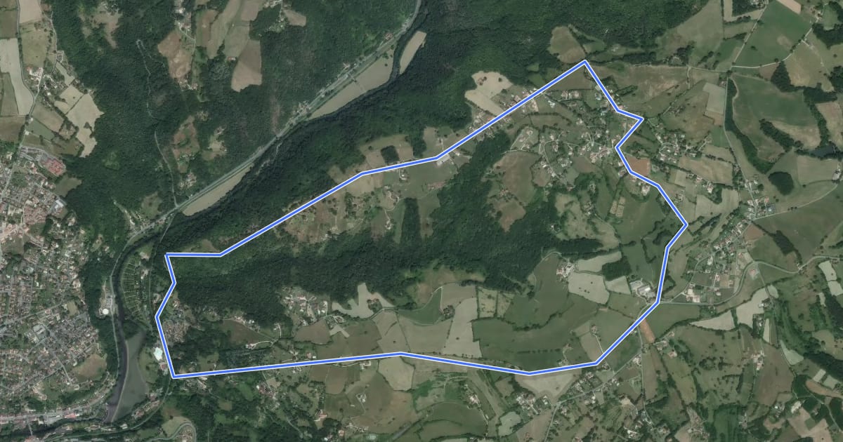 Маршрут Le circuit de Seyrignac на спутниковом снимке