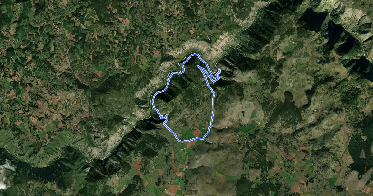 Маршрут Le cirque de Saint-Chély-du-Tarn на спутниковом снимке