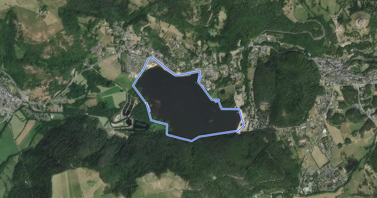 Маршрут Le Lac Chambon на спутниковом снимке