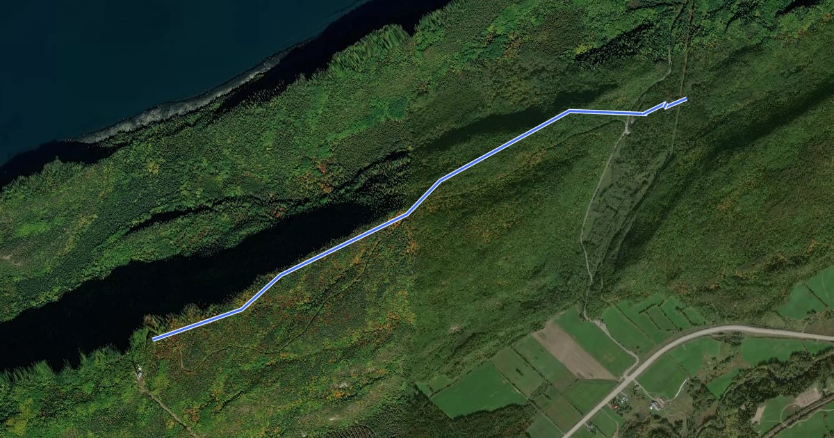 Маршрут Le Pic Champlain на спутниковом снимке