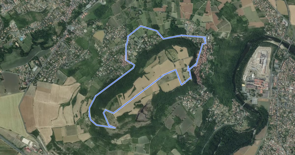 Маршрут Le Puy de Corent на спутниковом снимке