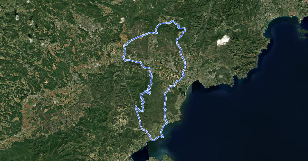 Маршрут Le rocher de Roquebrune на спутниковом снимке
