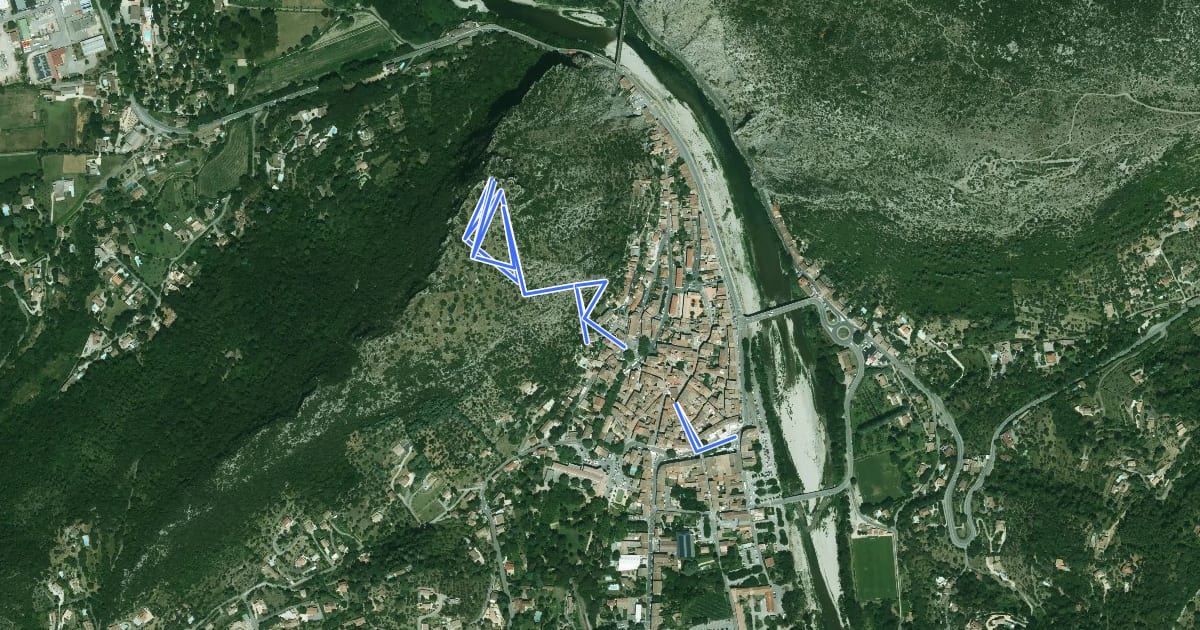 Маршрут Le rocher de Saint-Julien на спутниковом снимке