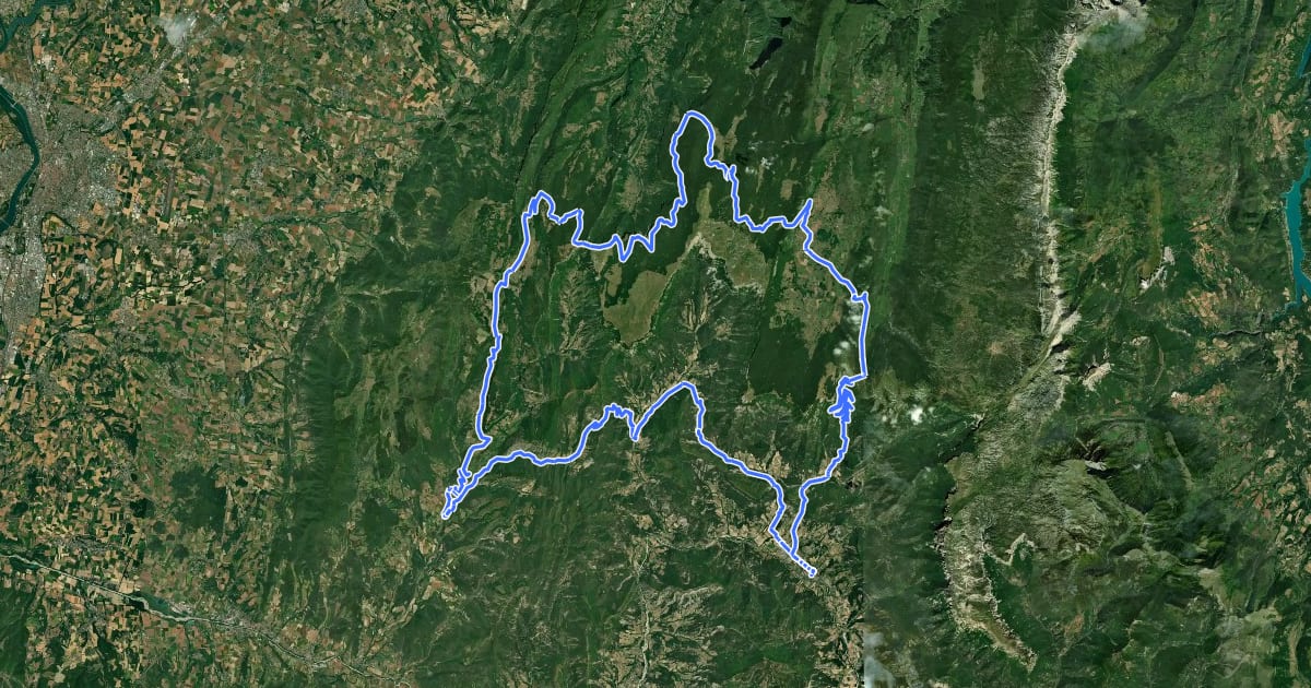 Маршрут Le Tour d'Ambel на спутниковом снимке