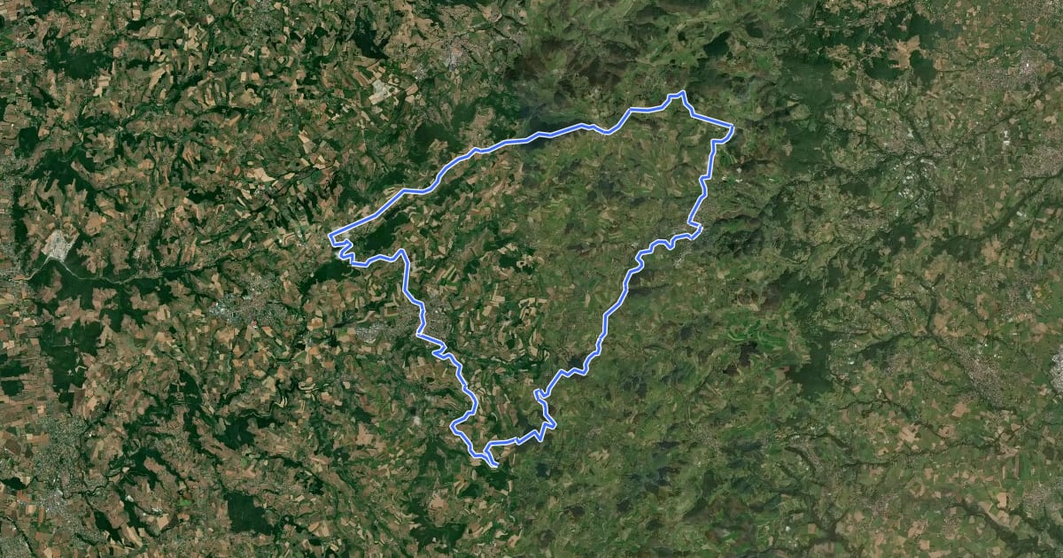 Маршрут Le Tour des Hauts du Lyonnais на спутниковом снимке