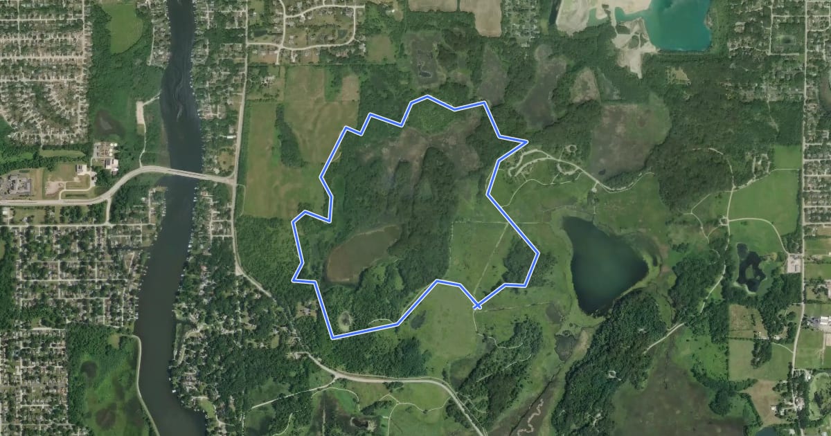 Маршрут Leatherleaf Bog Trail на спутниковом снимке