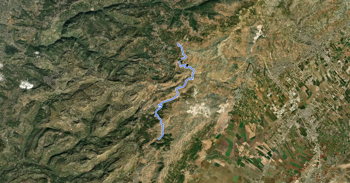 Маршрут Lebanon Mountain Trail на спутниковом снимке