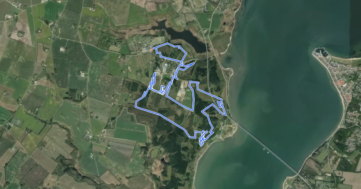 Маршрут Legind Bjerge Rød MTB на спутниковом снимке