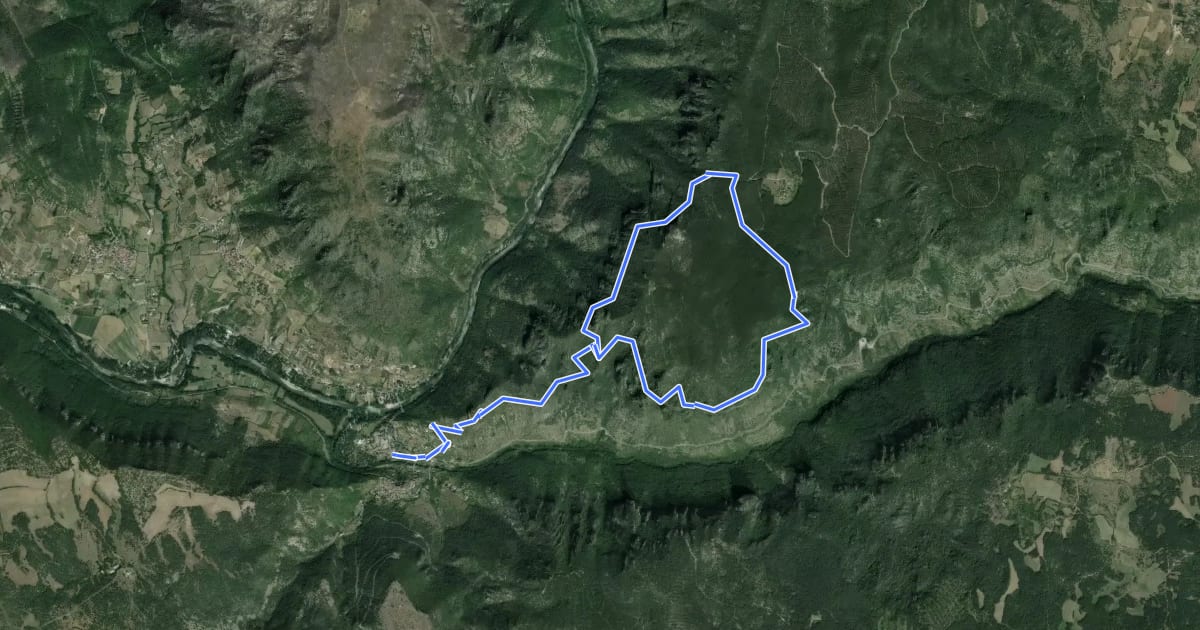 Маршрут Les corniches du causse Méjean на спутниковом снимке