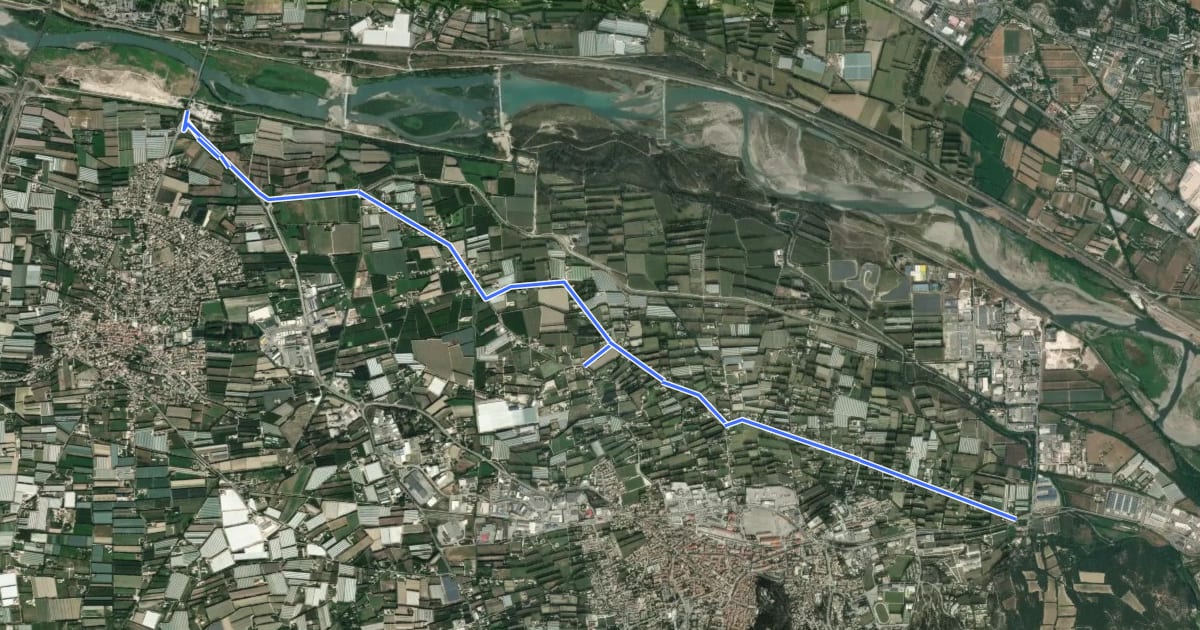 Маршрут Liaison Noves <> Châteaurenard <> Avignon на спутниковом снимке