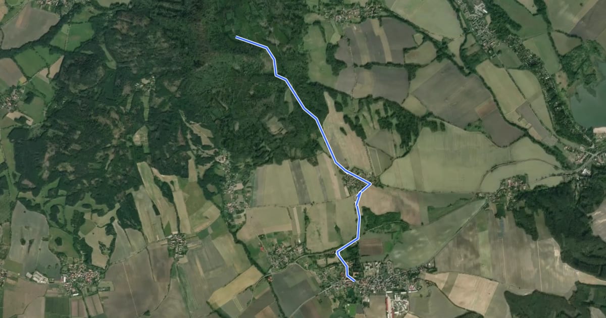 Маршрут [Ž] Liběšice - Sedlo (pod vrcholem) на спутниковом снимке