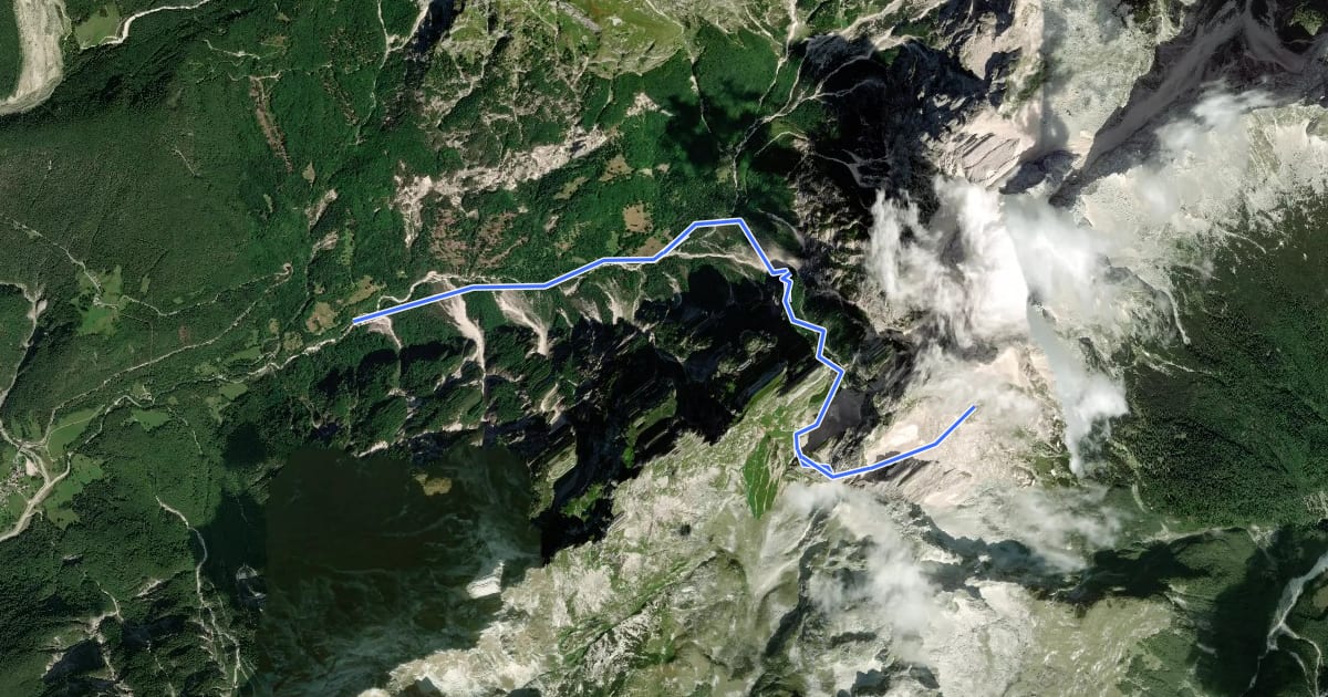 Маршрут Loška Koritnica - Zavetišče pod Špičkom на спутниковом снимке