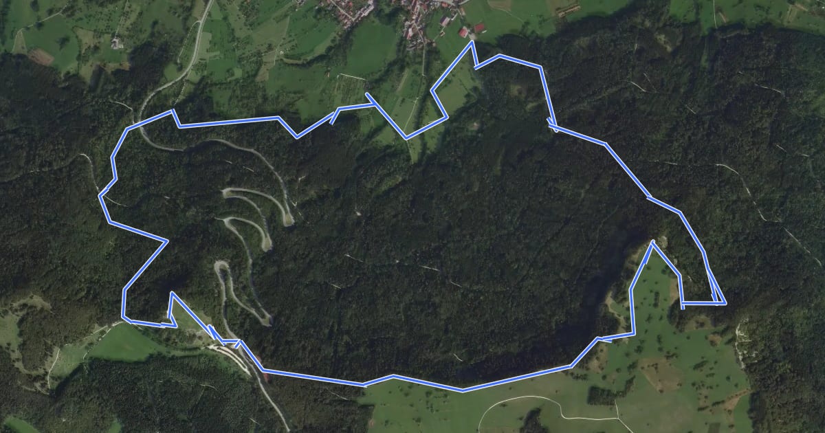 Маршрут Lochenstein-Hörnle-Rundweg на спутниковом снимке