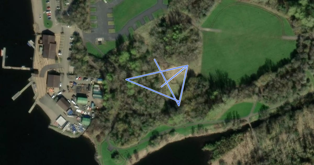 Маршрут Lochore Meadows Skills Loop на спутниковом снимке