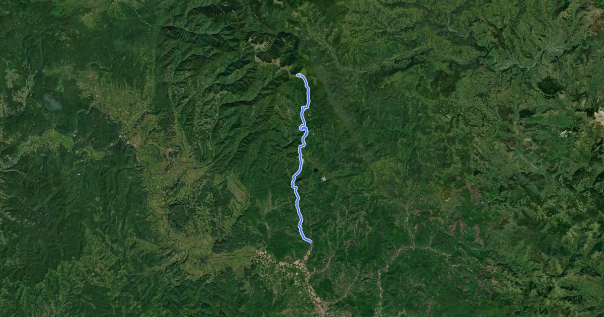 Маршрут locul Între Ape - Piatra Bulzului (Bulzul Bulzeștilor) - Muntele Găina Cruce на спутниковом снимке