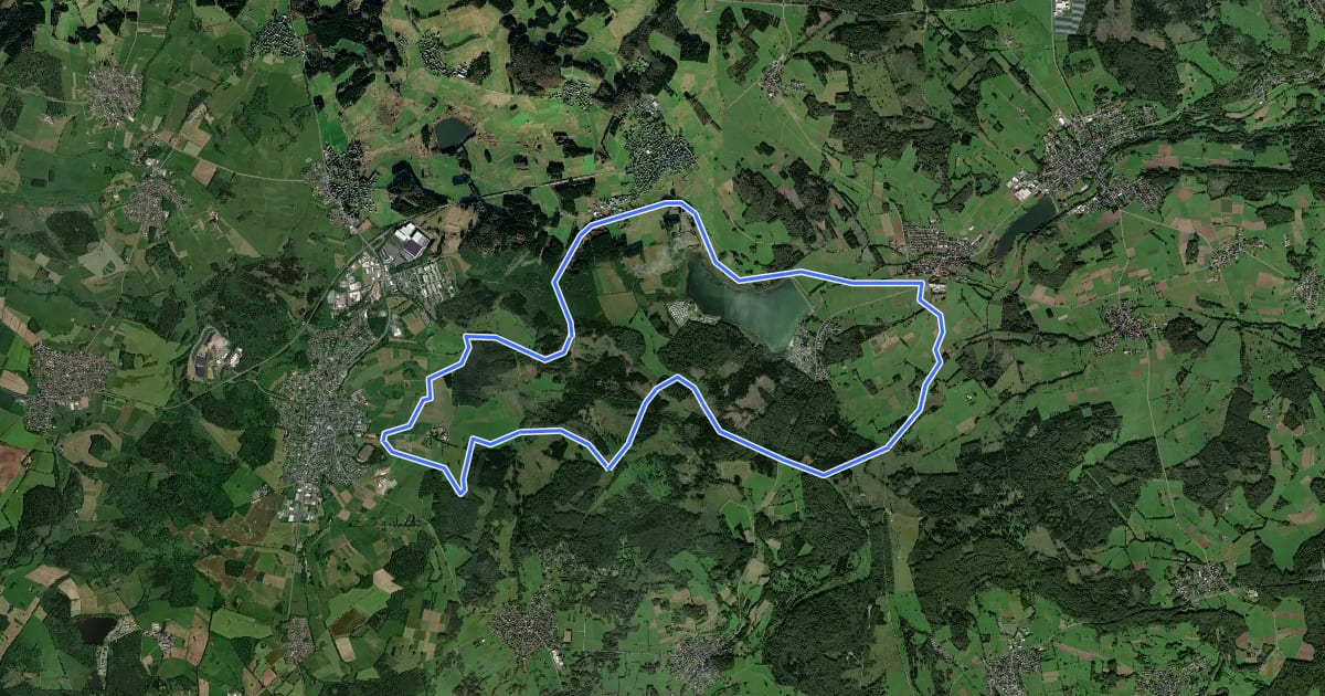 Маршрут Loipe Krombach Talsperre (rot) на спутниковом снимке