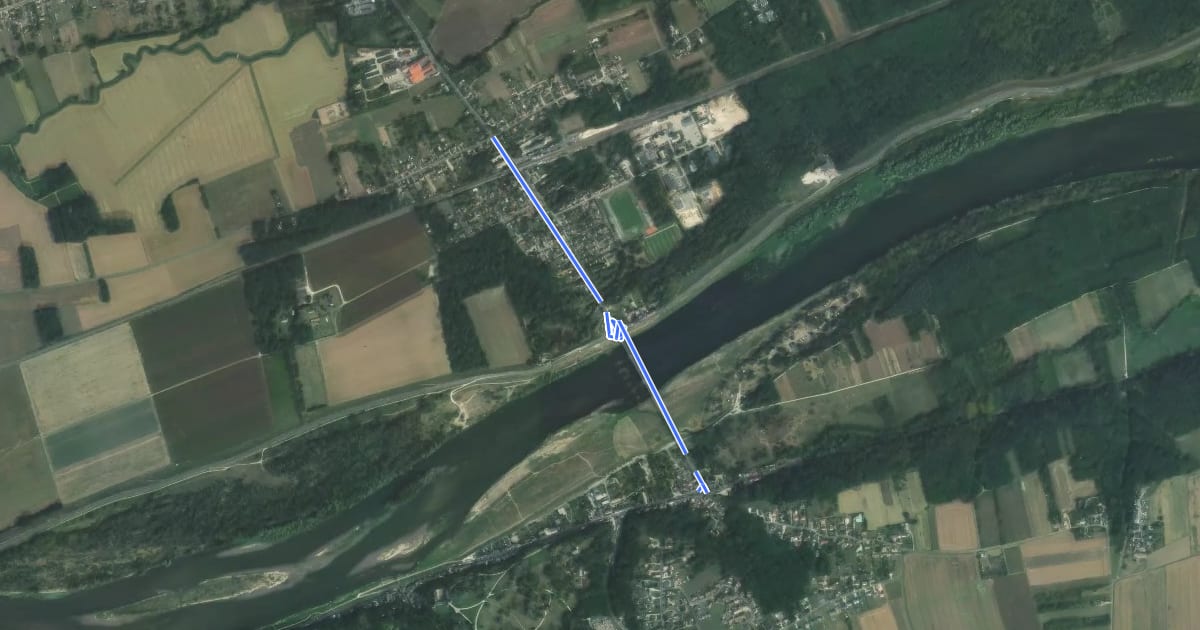 Маршрут Loire à Vélo 5e - Liaison Onzain на спутниковом снимке