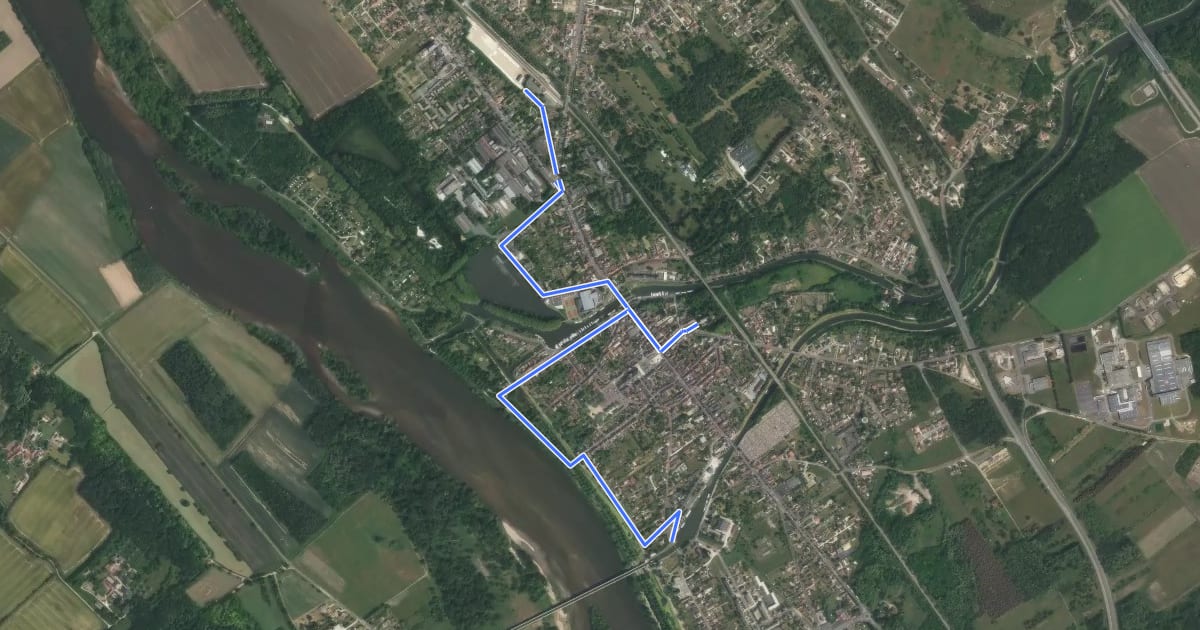 Маршрут Loire à Vélo 7e - Liaison Briare на спутниковом снимке