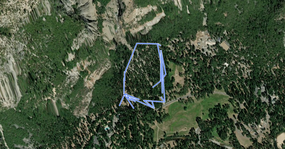 Маршрут Lower Yosemite Fall Trail на спутниковом снимке